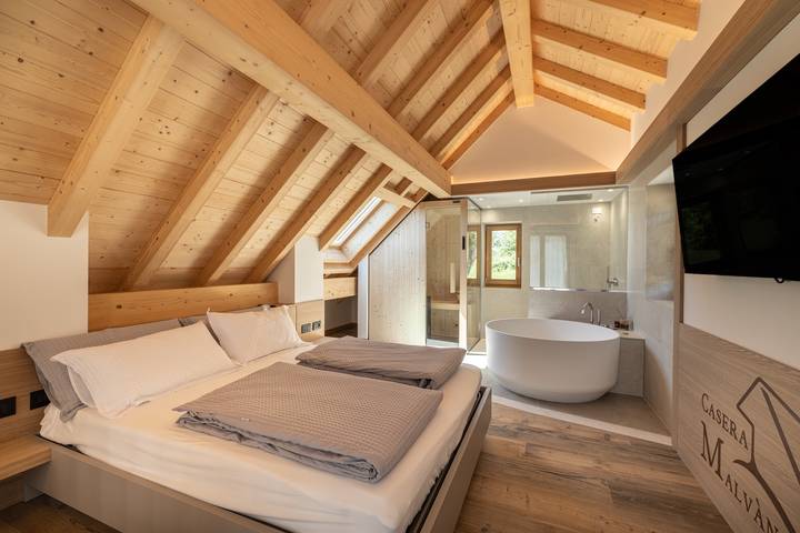 Villa pour 4 personnes, avec Jacuzzi et Terrasse ainsi que Jardin et Sauna dans Dolomites