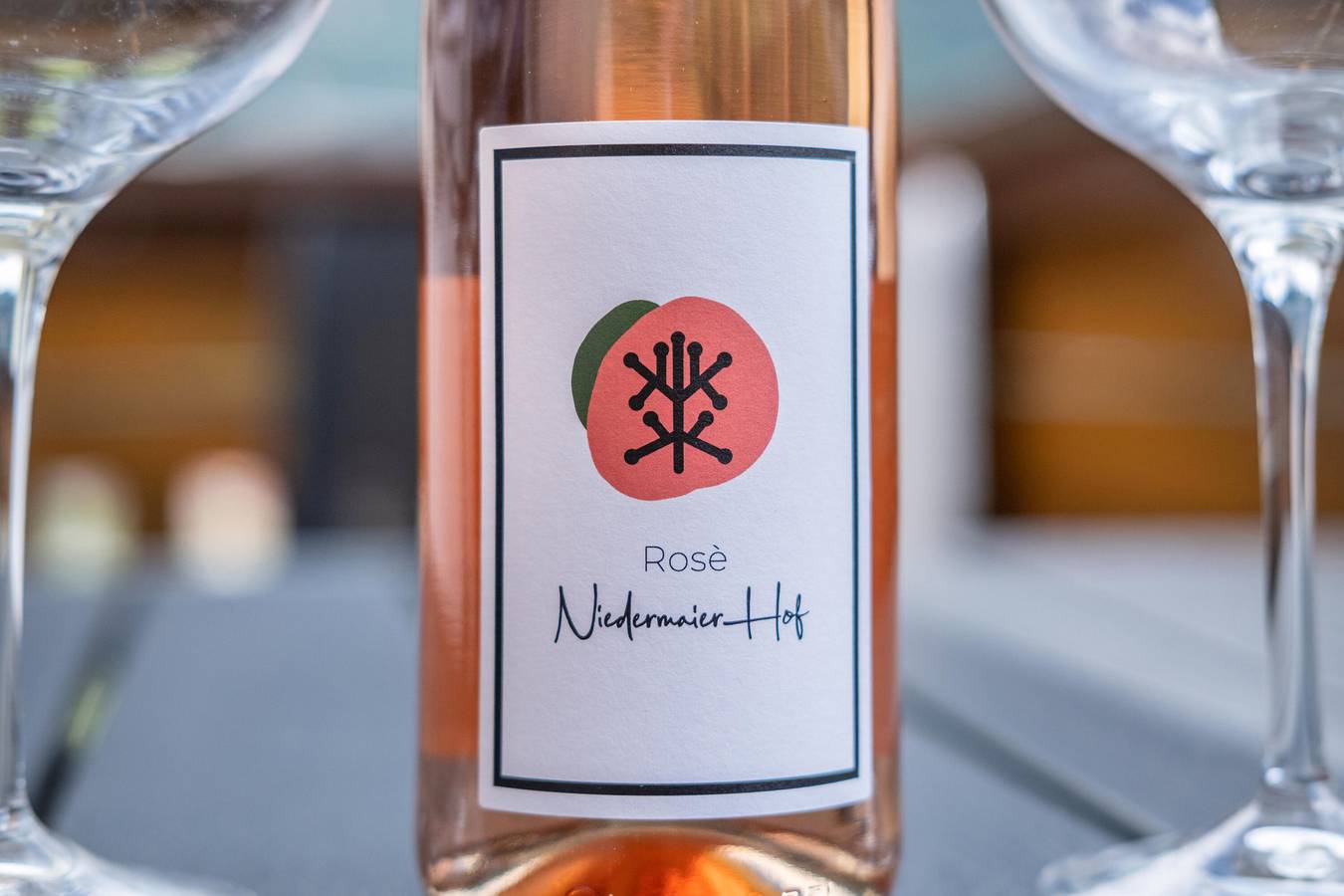 Ganze Wohnung, Ferienwohnung 'Schlossblick' mit Bergblick, Gemeinschaftsgarten und Wlan in Latschinig, Kastelbell-Tschars