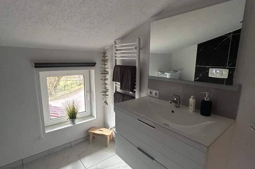Ganze Wohnung, Schöne Ferienwohnung in Fürstensee, Neustrelitz