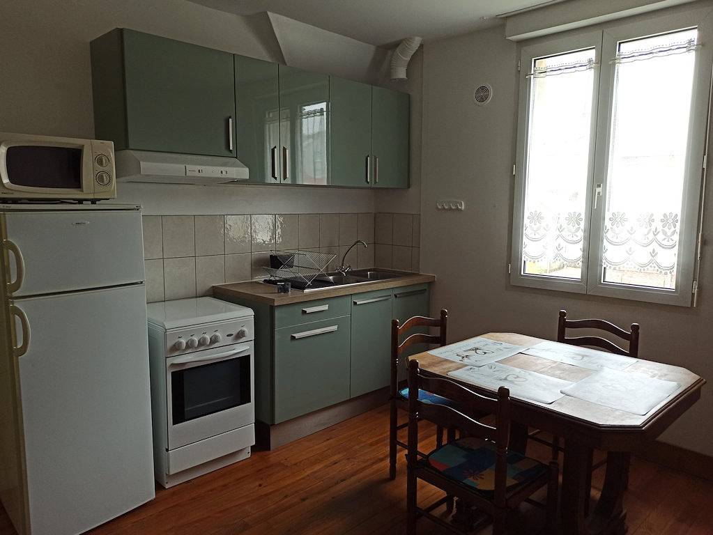 Appartement entier, 14.2 *Appt 2ème étage - Villa Joyeuse 2* face mer- parking privé in Ault, Région d'Abbeville