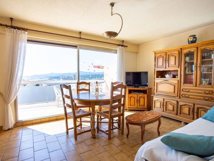 Gîte pour 6 personnes, avec terrasse dans Plage Du Lavandou Le Lavandou - 3