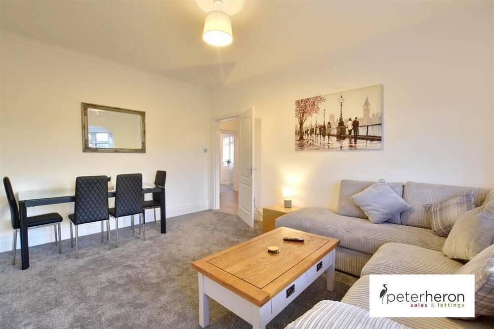 Cosy & spacious bungalow near to coast in Sunderland