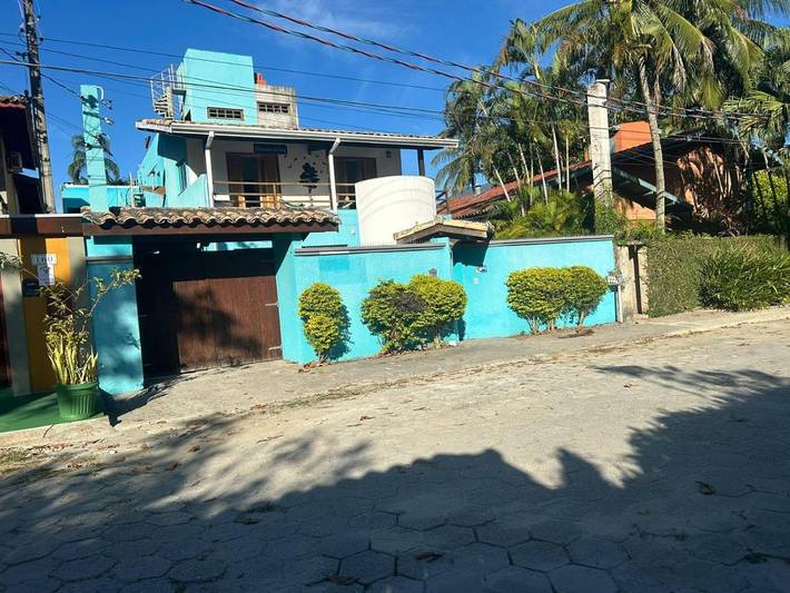 Casas e apartamentos de temporada para 4 pessoas, com terraço e jardim e ainda vista and piscina, com animais de estimação em Barequeçaba