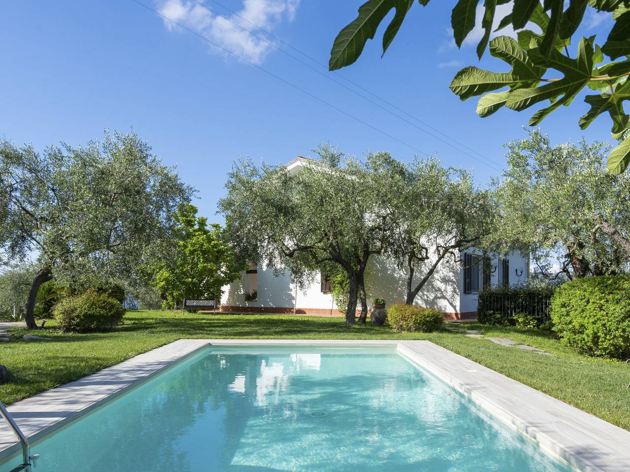 Entire apartment, Alberto A in Diano Castello, Riviera di Ponente
