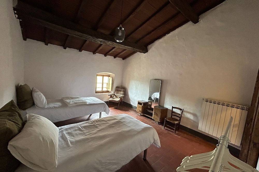 Ganze Wohnung, Casa Osci: Gemütliches Apartment mit Weinbergblick im Herzen des Chianti in Panzano In Chianti, Chianti