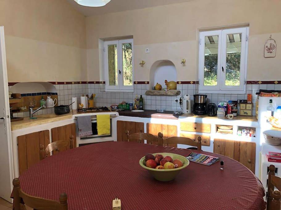 Three-Bedroom House in Piégon, Région de nyons