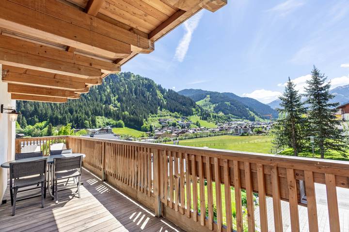 Ganze Wohnung, Apartment 'Stockinger B4' mit Bergblick, Gemeinschaftsgarten und Wlan in Hohe Tauern, Großarl