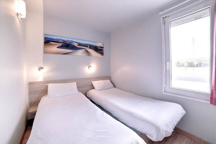 Hôtel pour 2 personnes, avec terrasse, animaux acceptés à Mâcon - 4