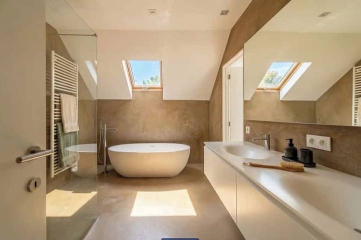 Abbaye de la Cambre • Private Mansion • 469 m• Lift &  Air Co , Min 92 nights in Bruxelles, Flandre
