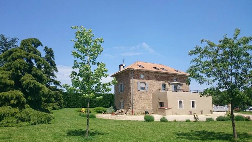 Cottage pour 2 personnes, avec vue ainsi que jardin et terrasse à La Motte-de-Galaure