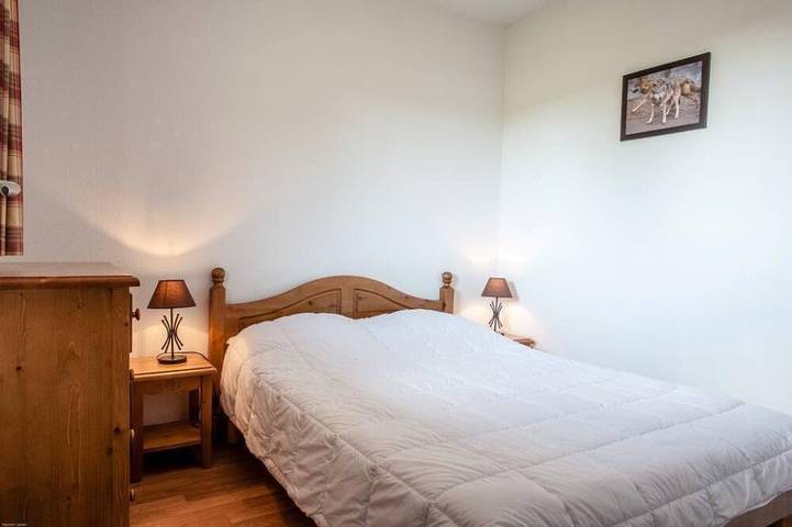 Gîte pour 6 personnes, avec sauna et piscine ainsi que jardin et balcon dans Lac Pavin - 3