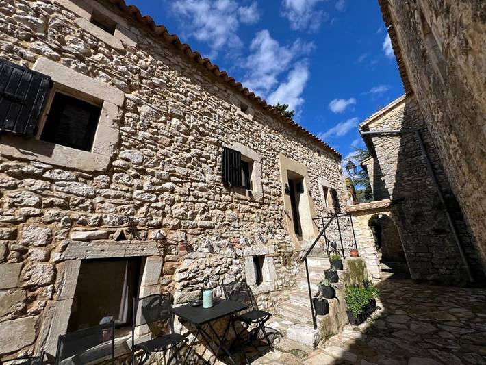 Gîte pour 5 personnes à Méjannes-le-Clap - 2