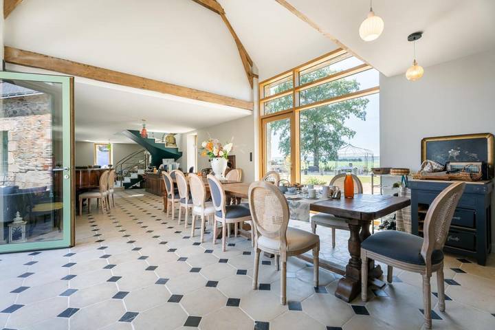 Location de vacances pour 4 personnes, avec vue et piscine ainsi que jardin et sauna à Neulliac - 4