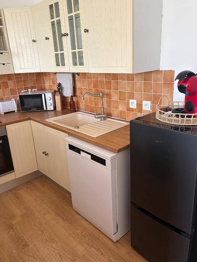 Gîte pour 4 personnes, avec vue et balcon à Donzac