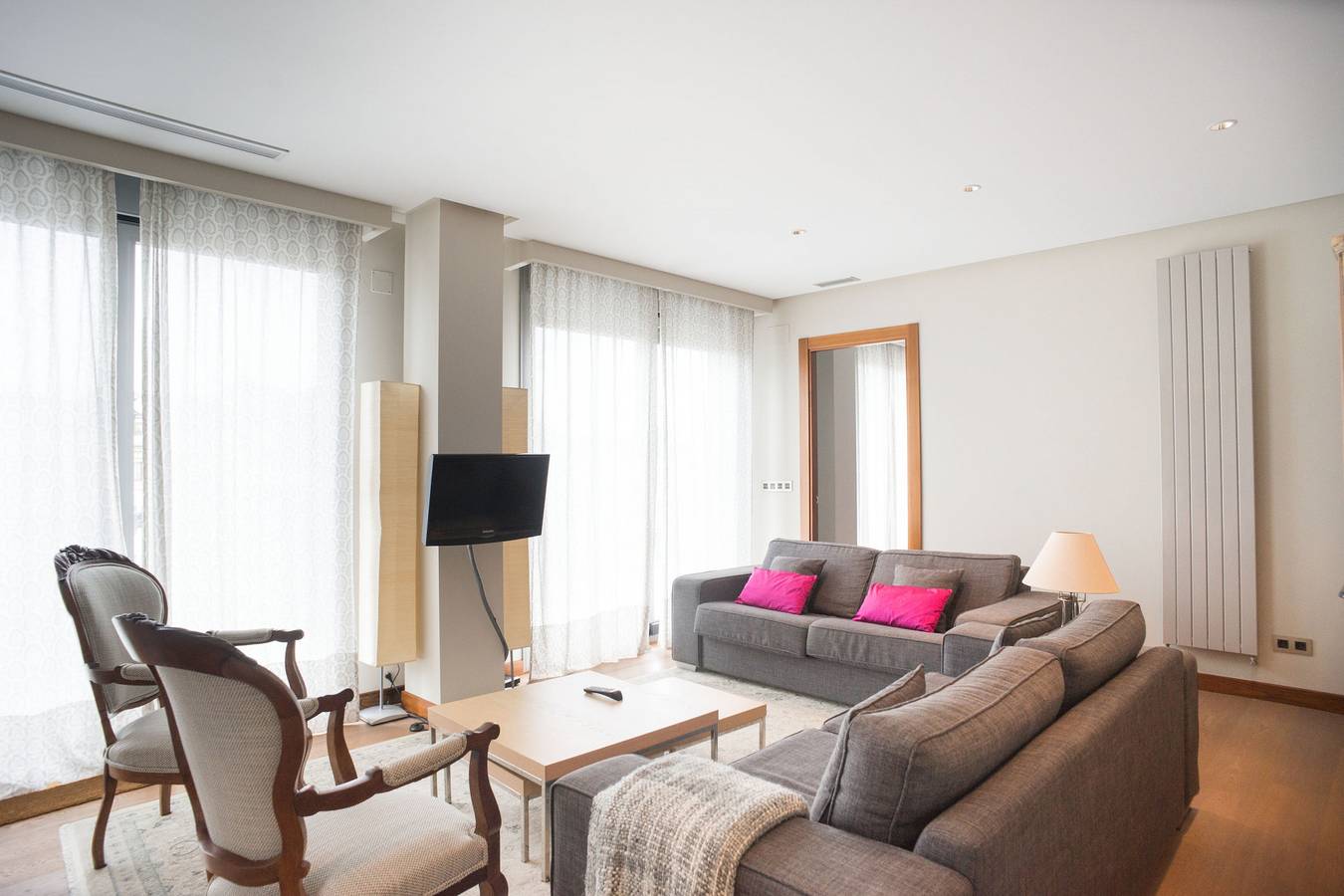 Apartamento entero, Niza La Concha, terrace with beach views in Playa de la Concha, San Sebastián