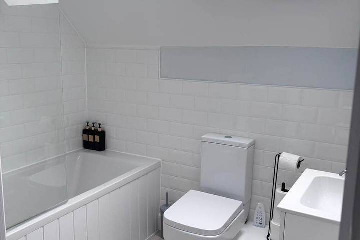 Ganze Wohnung, Modern Flat • Castle Views & Free Parking in Dover, Kent