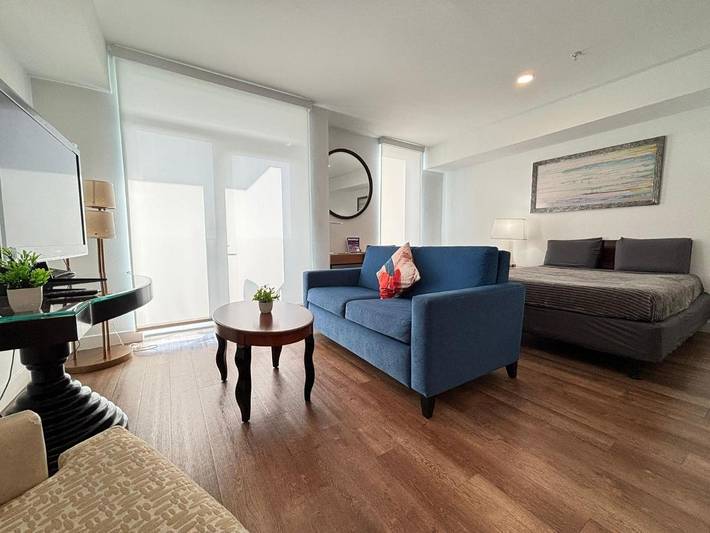 Apartahotel para 4 personas, con jardín, Se admiten mascotas en Los Angeles
