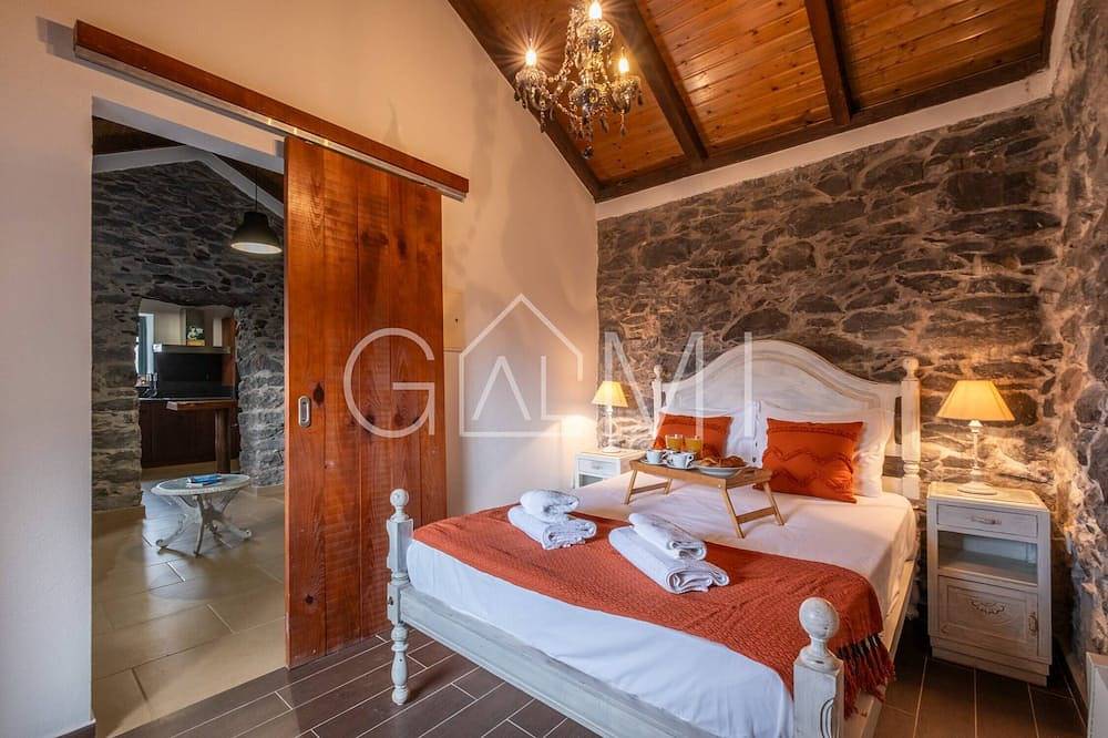 Casa do Maurício by Galmi in Ponta do Pargo, Madeira