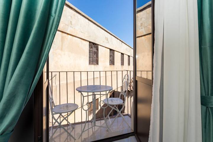 Gîte pour 3 personnes, avec balcon et jacuzzi à Catane - 4
