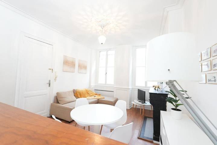 Gîte pour 4 personnes dans Basilique Saint-Seurin de Bordeaux - 2