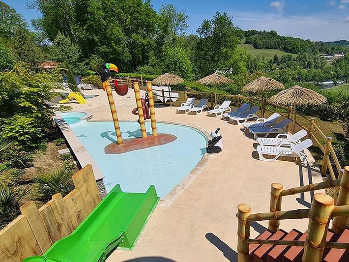 Camping La Forêt  - Mobilhome 2 personas - Familia - Precio incluido para - 2 personas - 4 personas - Pagando opciones a reservar en el camping in Lourdes (Altos Pirineos), Altos Pirineos