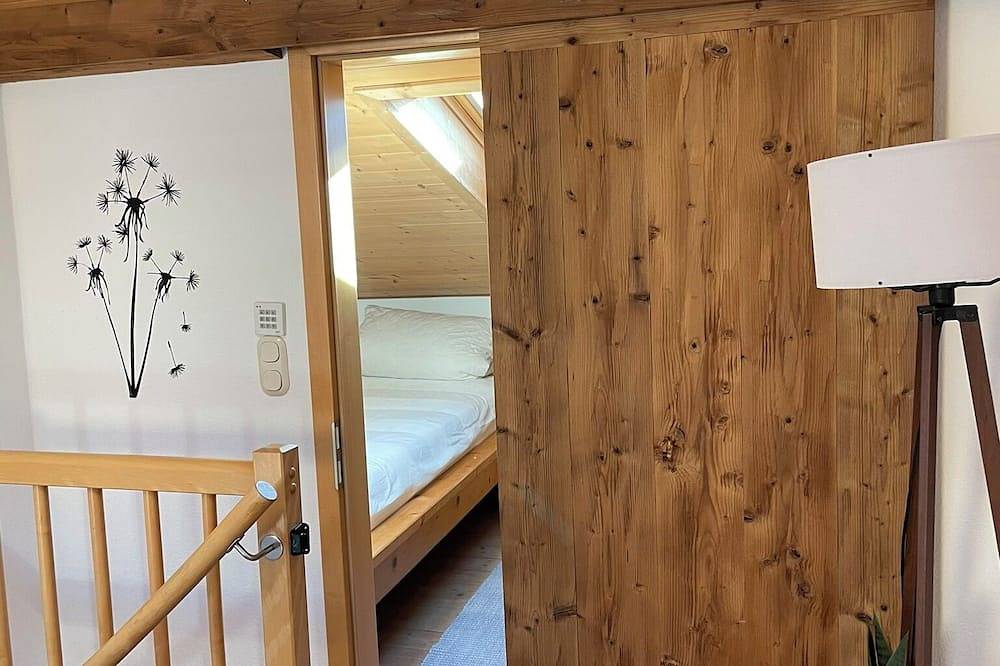 Ganze Wohnung, Ferienwohnung Buchberg 55qm, für 2 Personen mit Balkon in Übersee, Chiemsee
