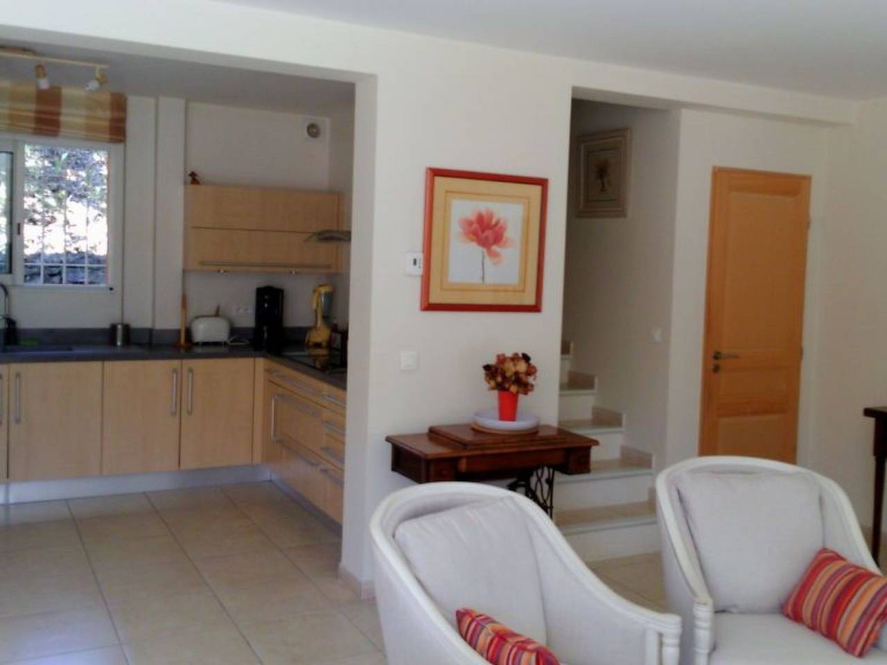 Freistehendes Haus mit großer Terrasse und Panoramablick auf die Landschaft in Lorgues, Draguignan region