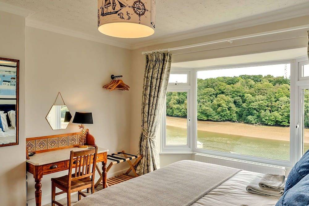 Schönes  Ferienhaus für 5 Gäste mit  W-Lan, Whirlpool, Tv, Terrasse und Haustiere erlaubt in Cornwall