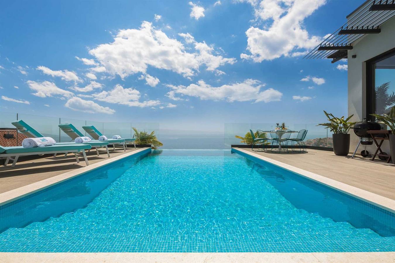 Villa pour 8 personnes avec balcon in Okrug Gornji, Čiovo