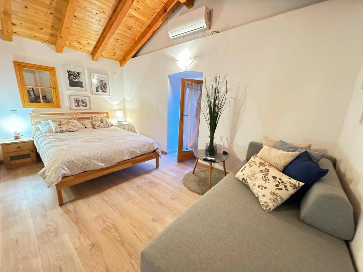Ganze Wohnung, Beli Casa in Cres Stadt, Cres