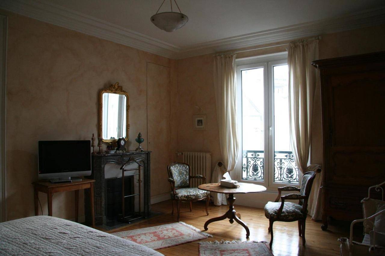 Double Room with Private Bathroom in Le Mans, Sarthe