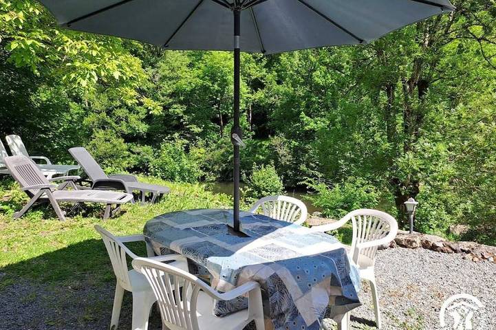 Gîte pour 4 personnes, avec Terrasse et Jardin