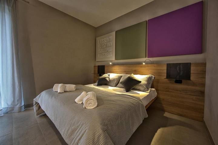 Appart’hôtel pour 5 personnes, avec Terrasse et Jardin à Patrica