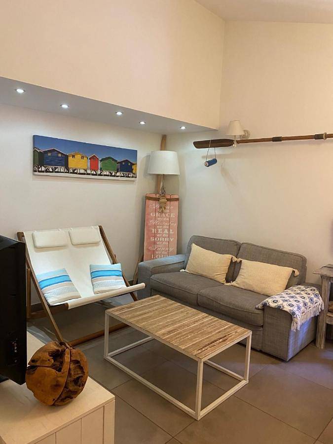 Gîte pour 6 personnes, avec Balcon et Jacuzzi ainsi que Terrasse et Jardin dans Plage du Pin de Galle - 4