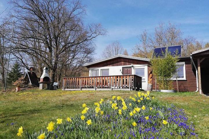 Ferienhaus für 4 Personen, mit Terrasse und Garten sowie Sauna