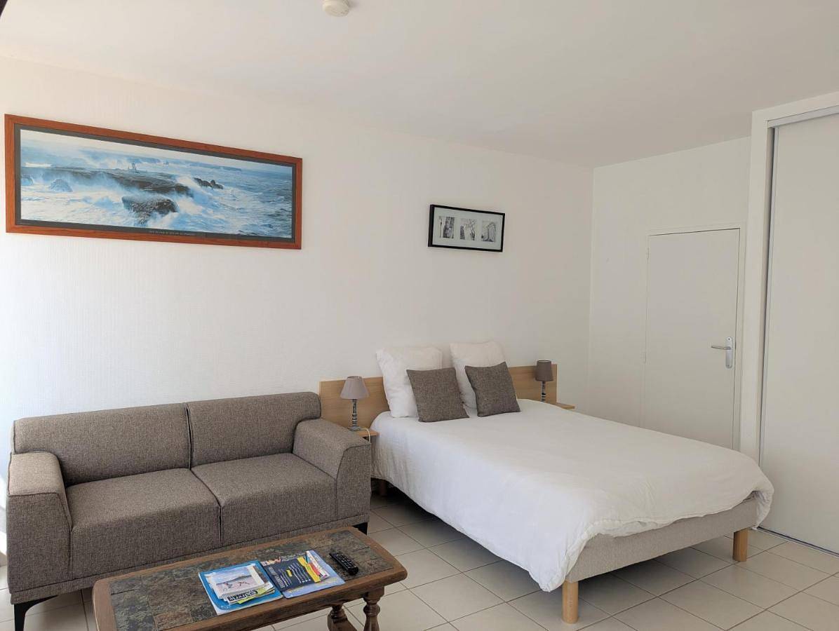 Appartement entier, Vue mer avec terrasse- face à la plage et au sentier de rando in La Cotentin, Lamballe-Armor