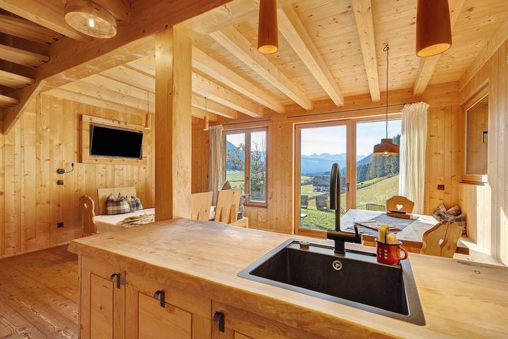 Hel lägenhet, Chalet 'Groudo Michl 4' with Mountain View, Shared Terrace and Wi-Fi in Villgratener Berge, Gsies