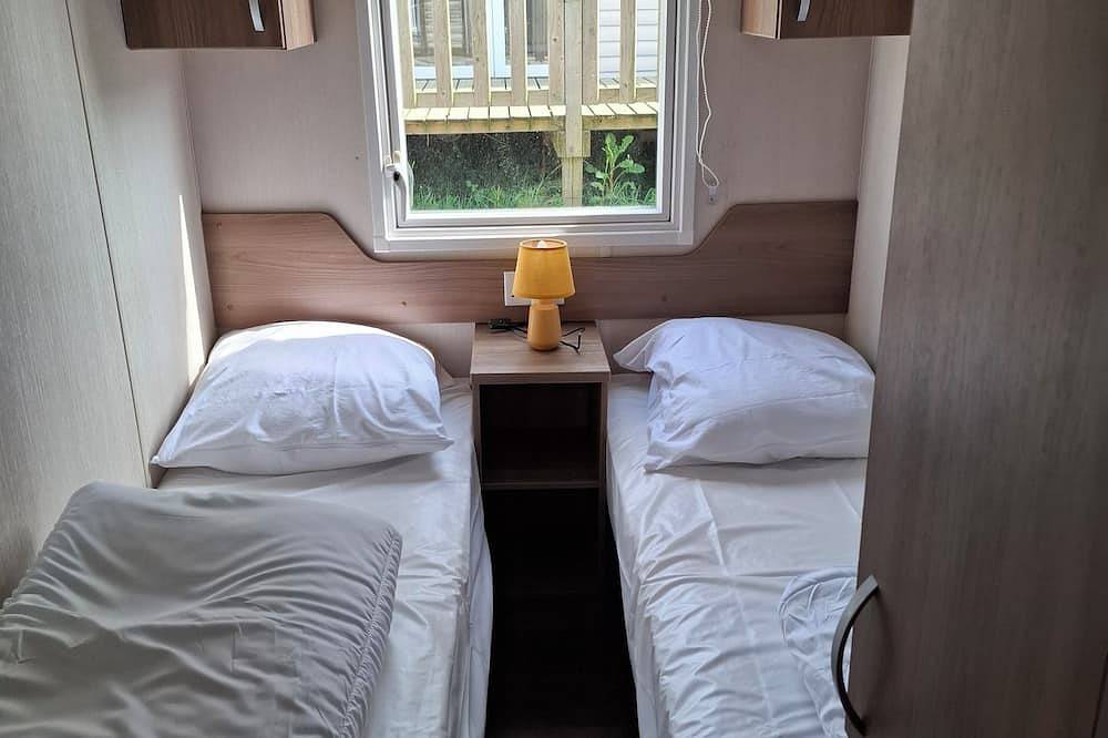 Mobihome Confort 3 Chambres 6 Personnes Dans Le Camping Paradis 4 Etoiles in Clohars-Carnoët, Côte de Cornouaille