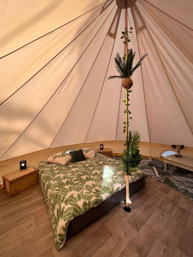 Gîte pour 2 personnes, avec Terrasse ainsi que Jardin et Vue à Mios - 2