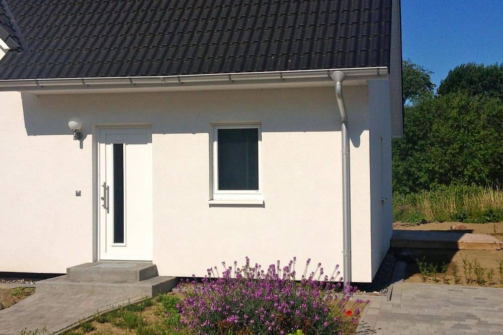 Ganze Wohnung, In Patzig mit Großer Terrasse in Patzig, Bergen auf Rügen und Umgebung