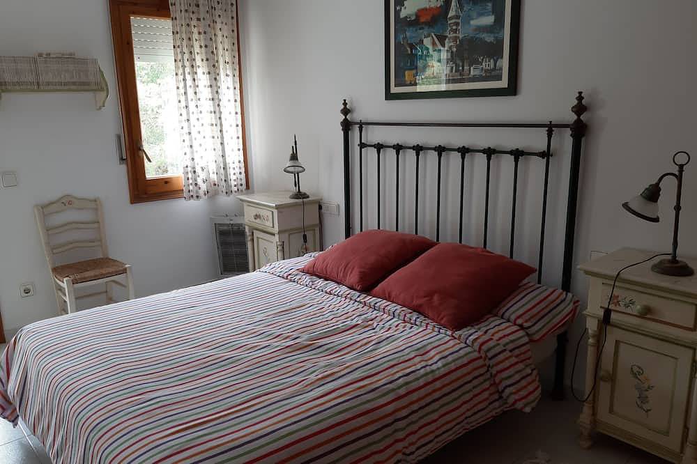 Apartamento entero, Apartamento con piscina, terraza, y cerca de la playa<br>Hutg - 009614 in Tamariu, Costa Brava