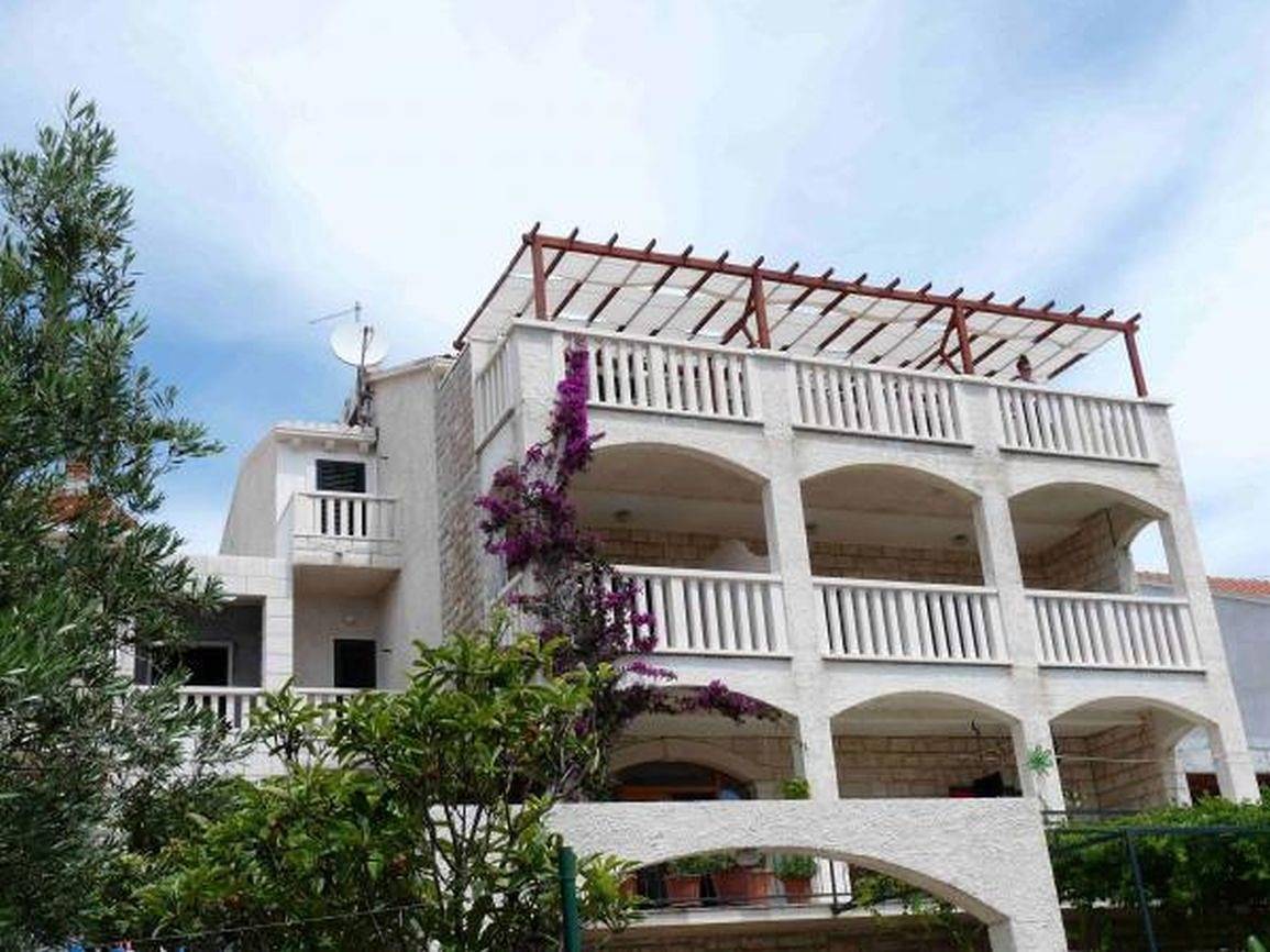 Ganze Wohnung, Ferienwohnung in Bol mit Meerblick, Terrasse, Klimaanlage, W-Lan (5121-1) in Bol, Brac