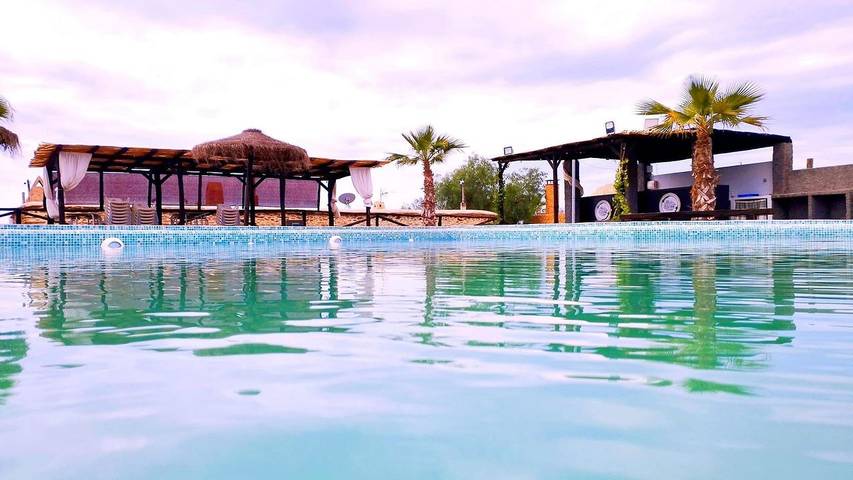 Casa de vacaciones para 4 personas, con piscina además de jardín y terraza - 1
