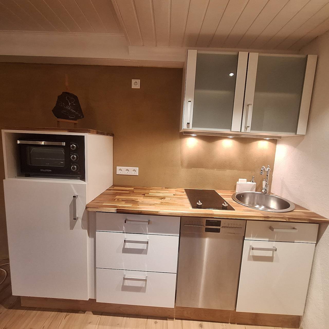 Studio entier, Appartement 'Vita Zeitlos' avec vue sur la montagne, terrasse privée et Wi-Fi in Siegsdorf, Alpes bavaroises