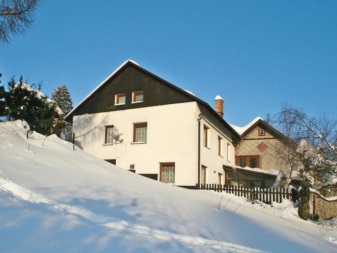 Ferienvilla mit privatem Pool in Smržovka, Liberec Regio