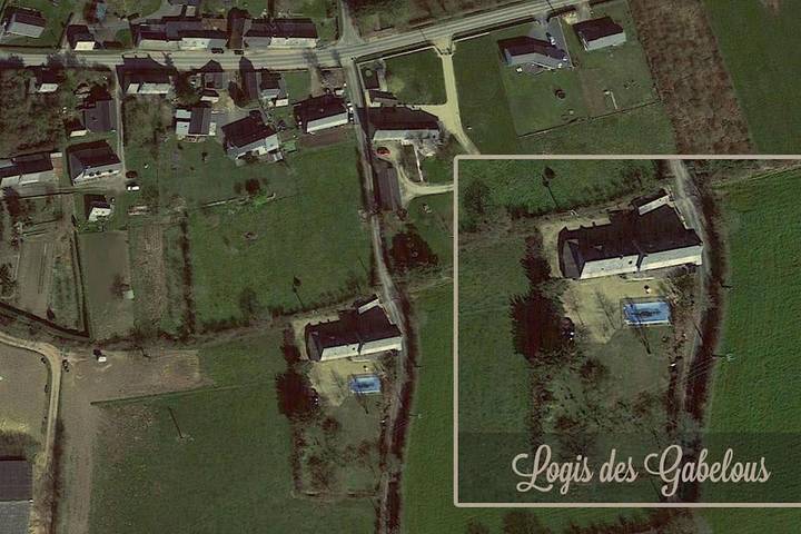 Location de vacances pour 14 personnes, avec piscine et vue sur le lac ainsi que jardin et vue, animaux acceptés dans Loireauxence - 3