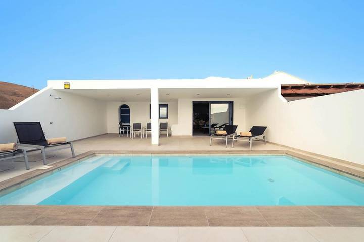 Casa de vacaciones para 8 personas, con Terraza además de Piscina y Vistas en Quemada Beach