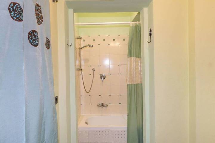 Appartement entier, Joli appartement avec WIFI, piscine, climatisation, terrasse, animaux admis et vue panoramique in Campiglia Marittima, Côte des Étrusques