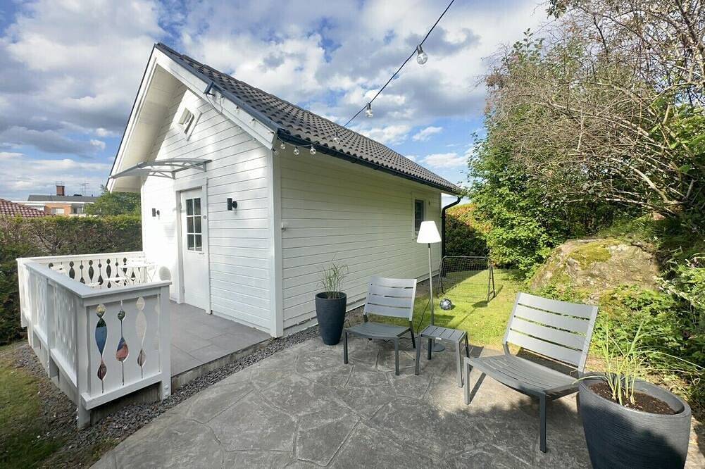 Private mini-villa with patio in Katrineholm, Södermanland