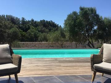 Cottage pour 8 personnes, avec jardin et piscine, animaux acceptés dans Plage de Canetto